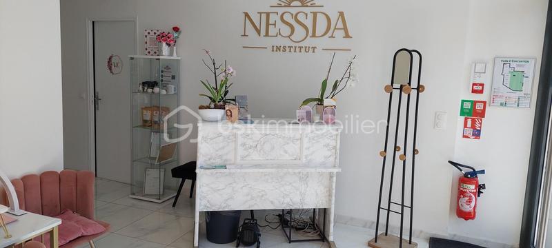 Beauté / Bien-être - 85 m²