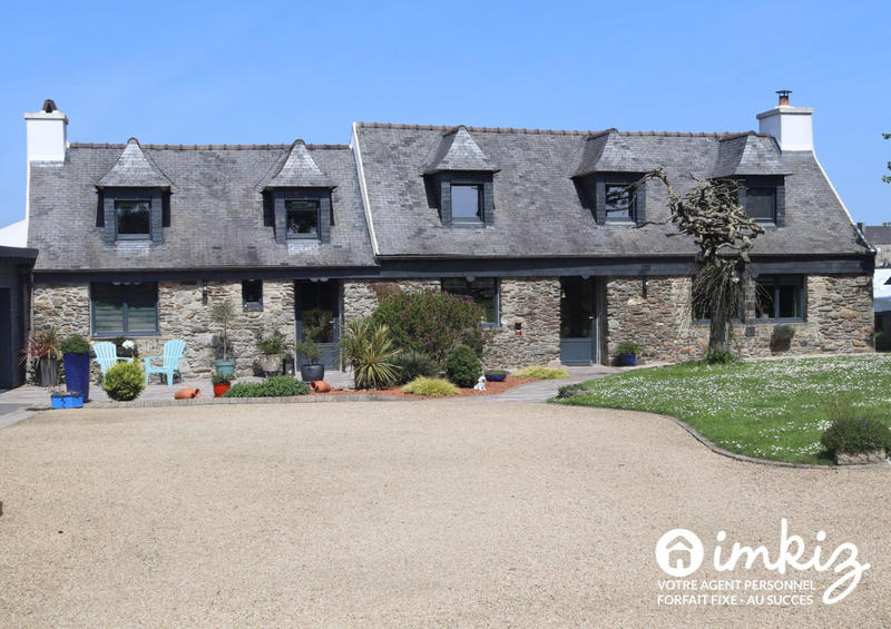 Maison - 188 m² - 9 pièces