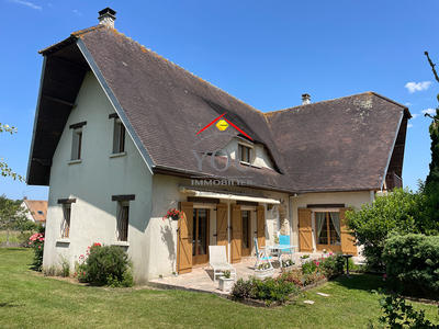 Maison - 159 m² - 7 pièces