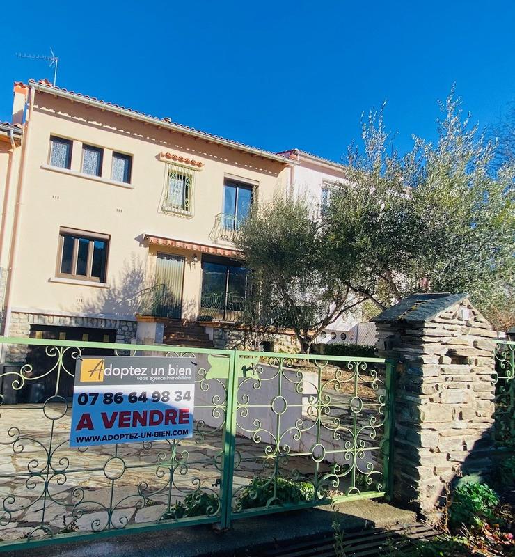 Maison traditionnelle - 200 m² - 5 pièces