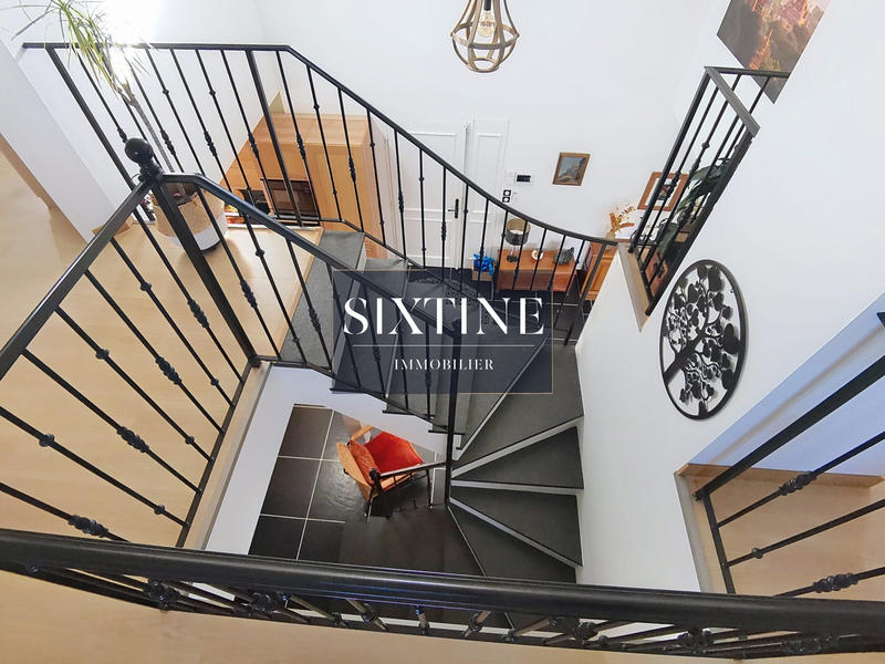 Villa - 149 m² - 8 pièces