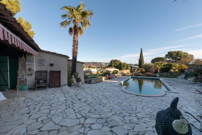 Demeure - 292 m² - 5 pièces