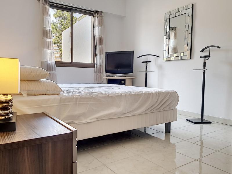 Appartement - 100 m² - 3 pièces