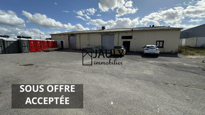 Local commercial - 679 m²