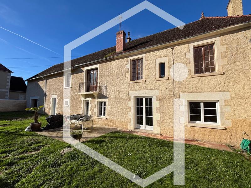 Maison - 218 m² - 9 pièces