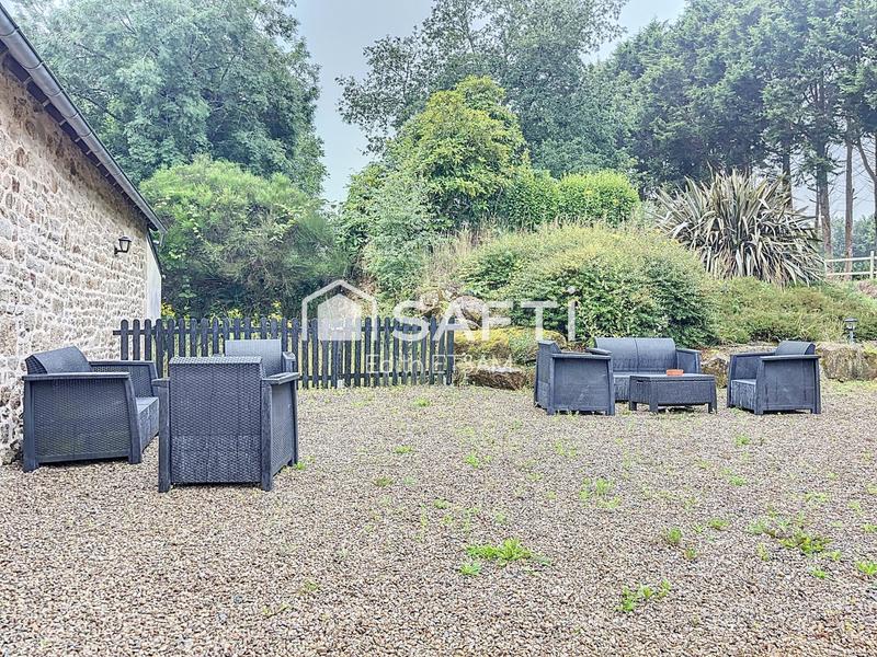 Maison - 605 m² - 7 pièces