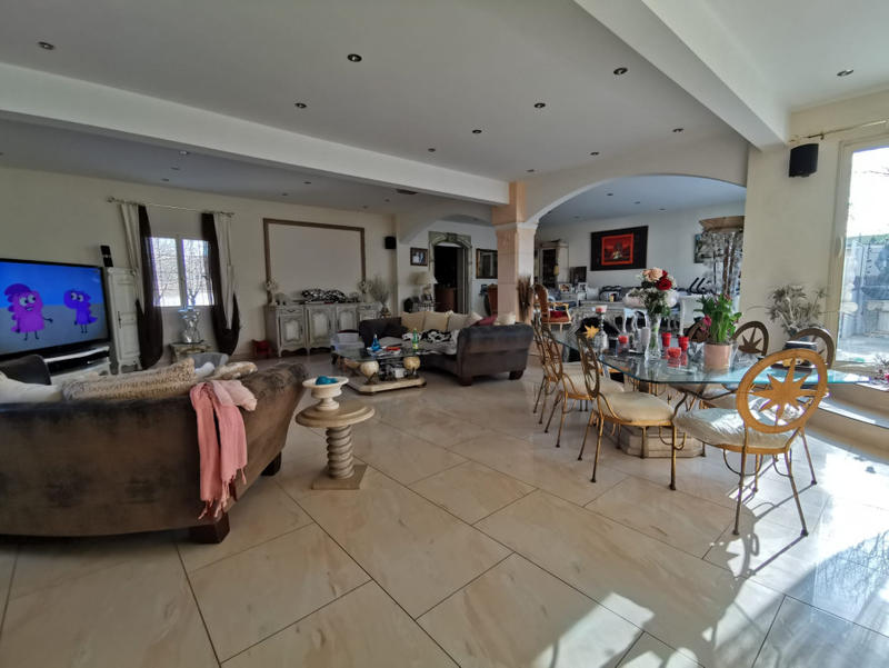 Maison - 350 m² - 7 pièces