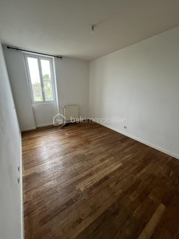 Maison en pierre - 77 m² - 5 pièces