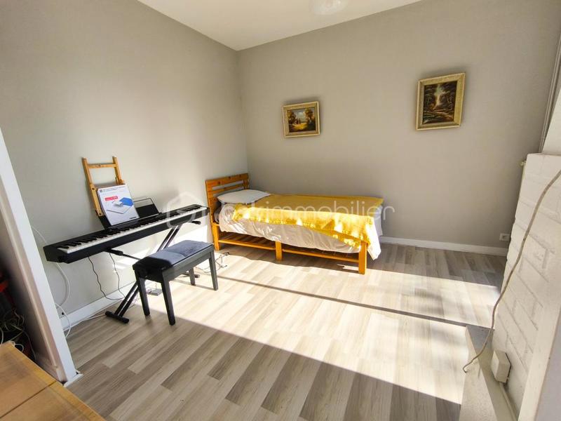 Propriété - 200 m² - 7 pièces