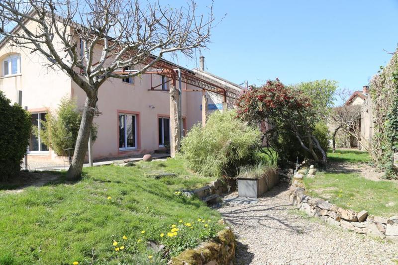 Maison - 250 m² - 7 pièces