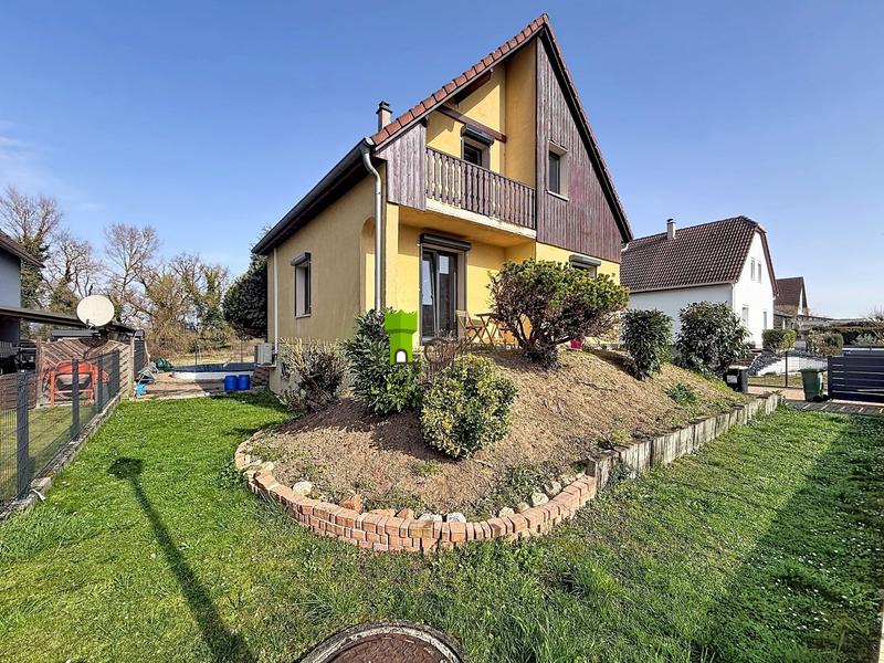 Maison - 92 m² - 4 pièces