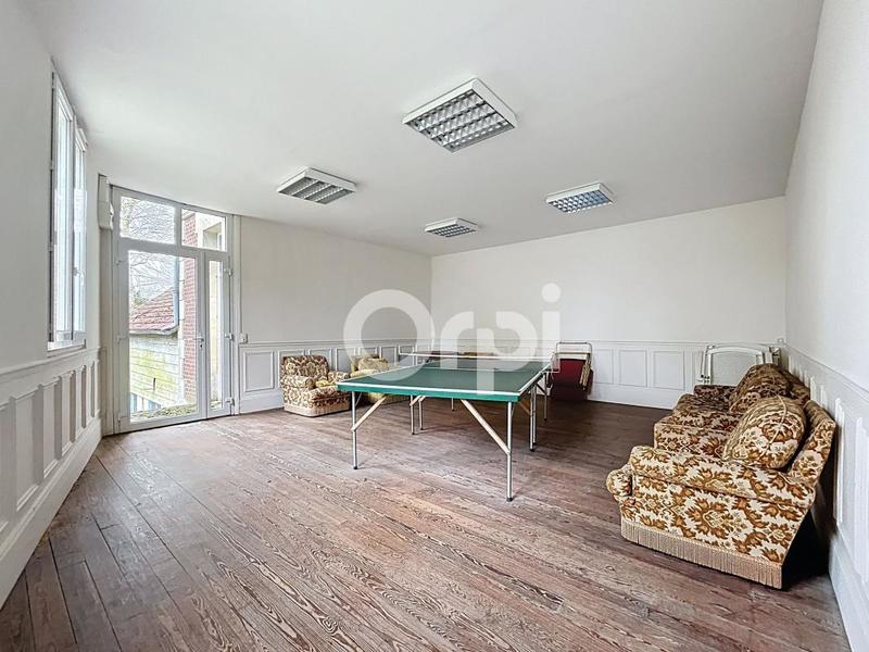 Maison - 327 m² - 6 pièces