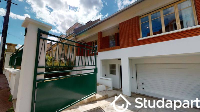 Chambre - 9 m² - 1 pièce