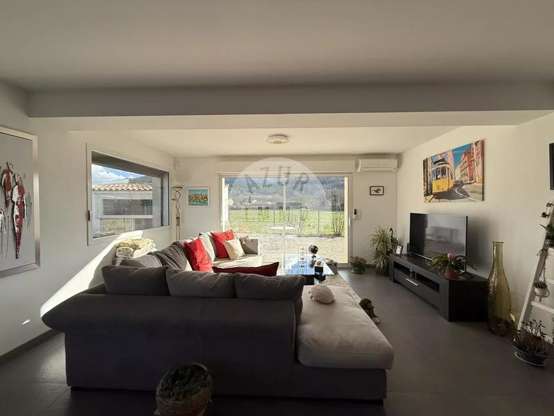 Maison - 115 m² - 4 pièces