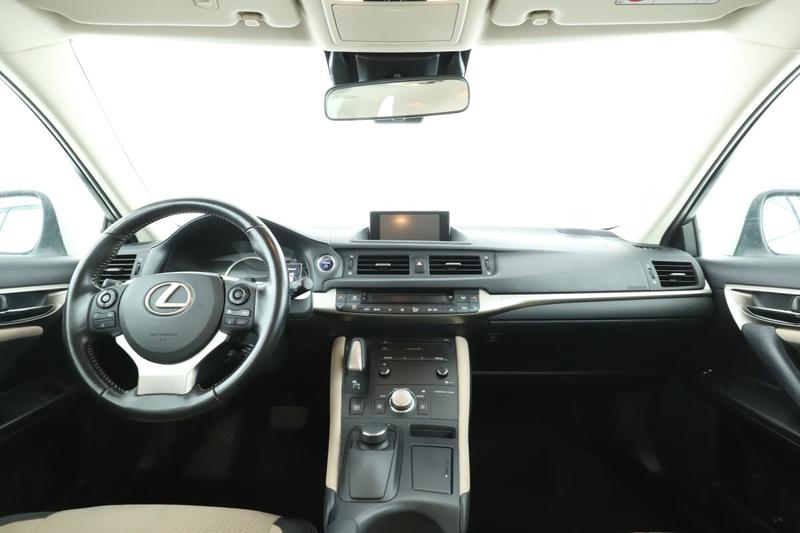 Lexus Ct 200h 136 ch