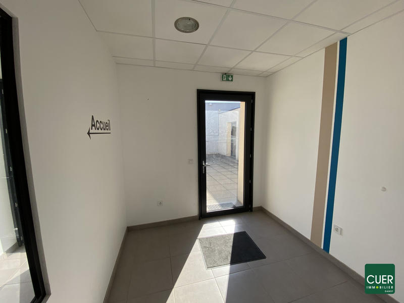 Bureau - 83 m² - 4 pièces