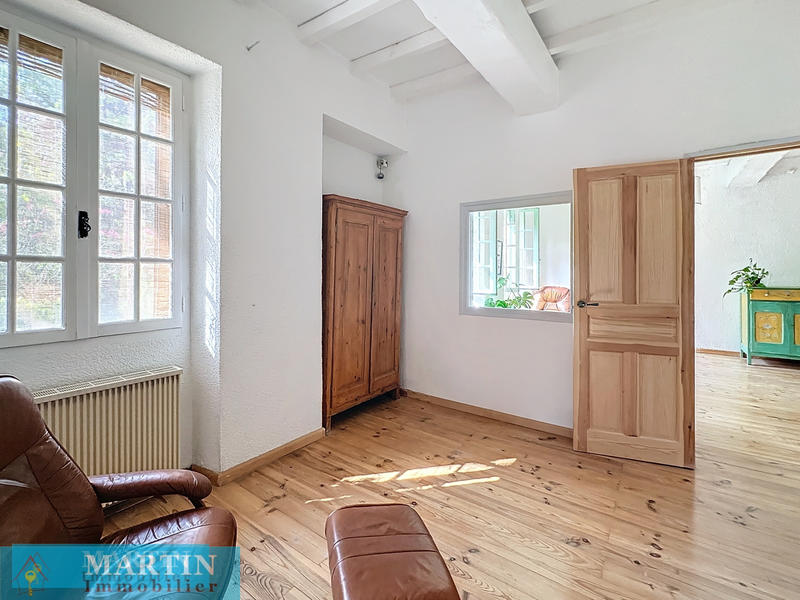 Maison - 246 m² - 8 pièces