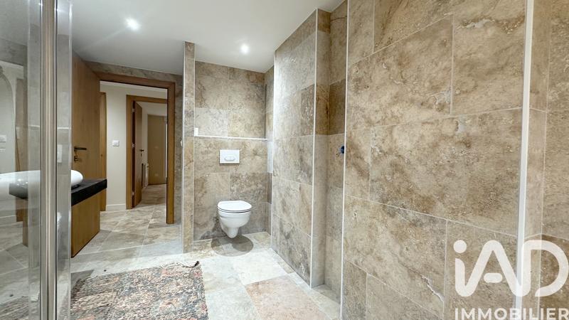 Appartement - 99 m² - 4 pièces