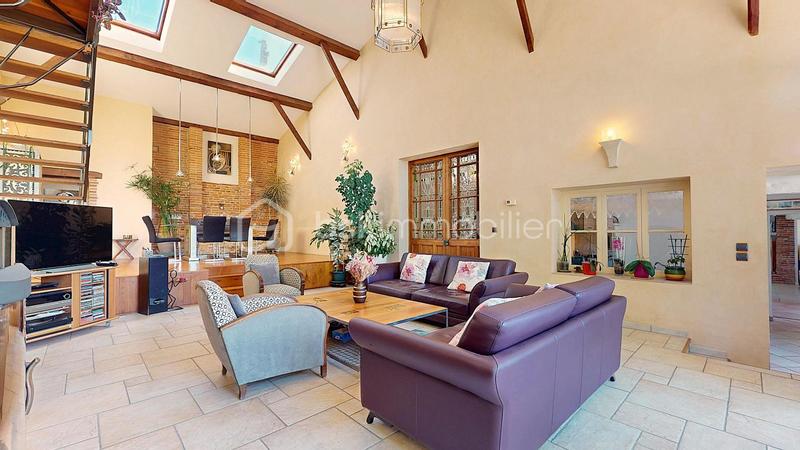 Demeure - 295 m² - 7 pièces