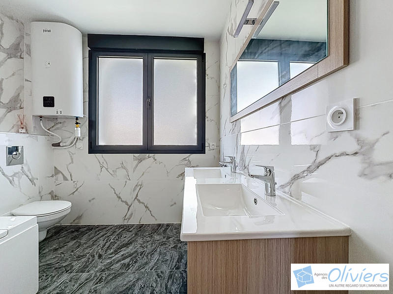 Maison - 110 m² - 6 pièces