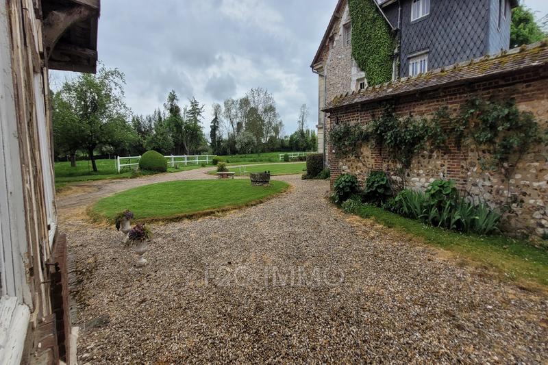 Propriété - 320 m² - 7 pièces