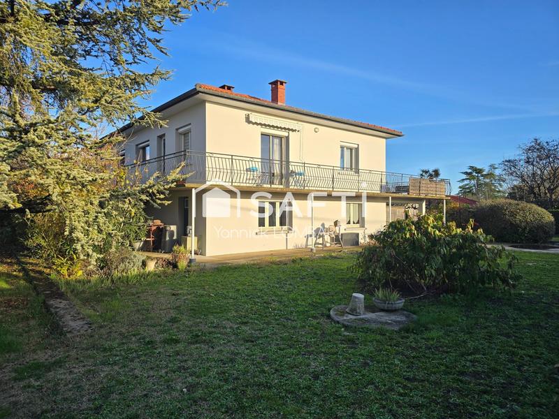 Maison - 199 m² - 8 pièces