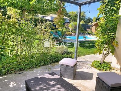 Maison - 160 m² - 5 pièces