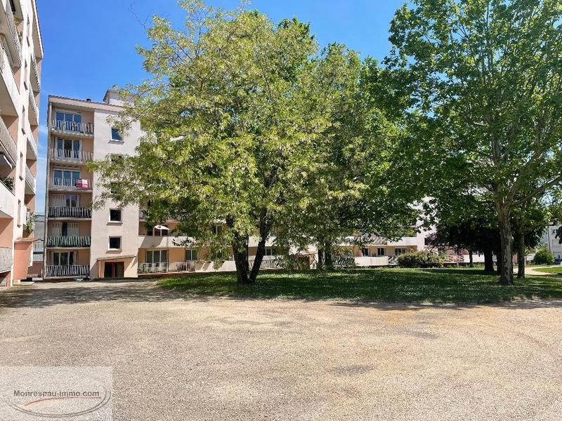 Appartement - 77 m² - 5 pièces