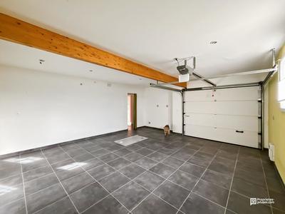 Maison - 180 m² - 7 pièces