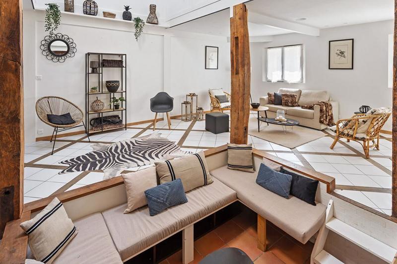 Maison - 198 m² - 7 pièces