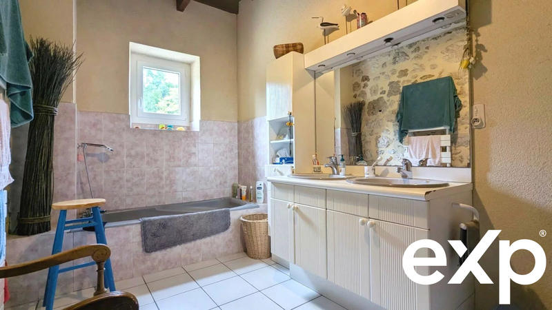 Bastide - 343 m² - 8 pièces