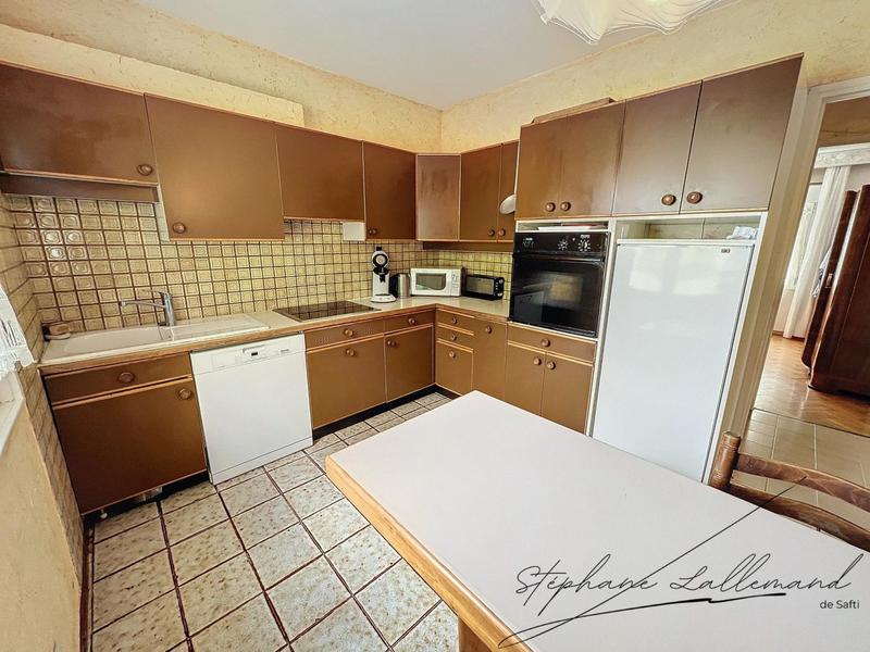 Maison - 190 m² - 10 pièces