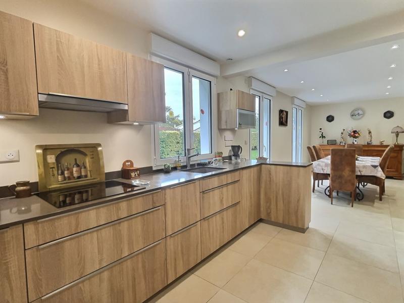 Maison - 147 m² - 6 pièces