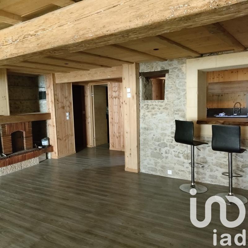 Appartement - 140 m² - 3 pièces