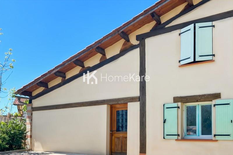 Maison - 220 m² - 6 pièces