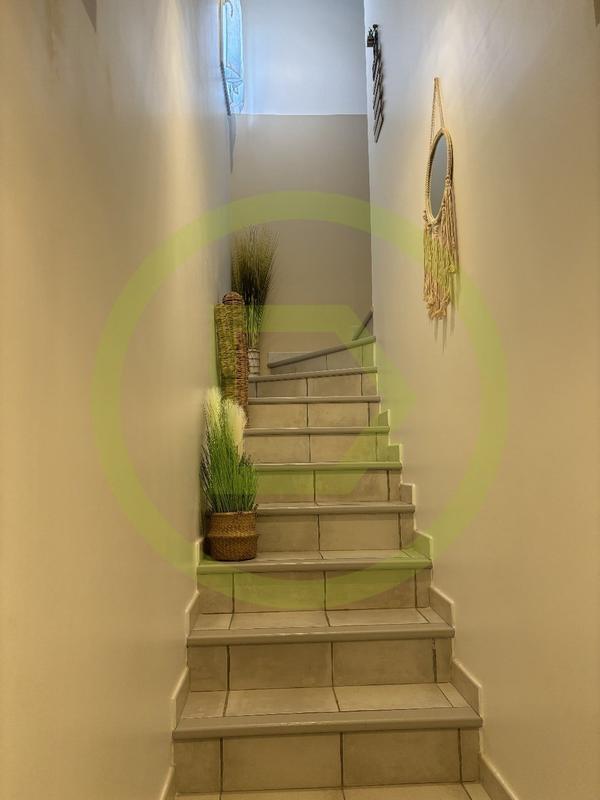 Maison - 200 m² - 7 pièces