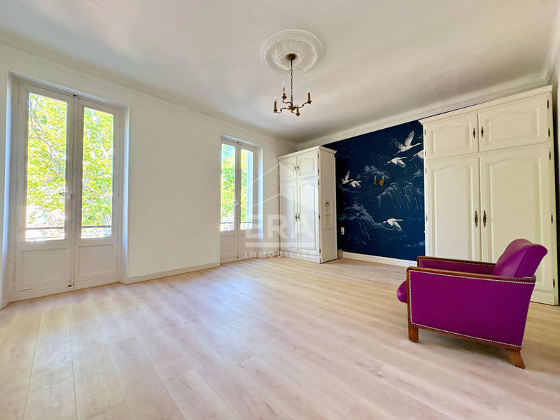 Maison - 184 m² - 5 pièces