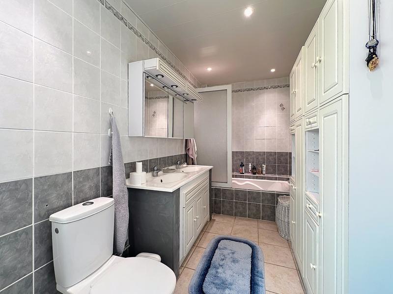 Maison - 130 m² - 7 pièces