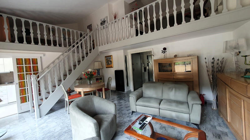 Appartement - 105 m² - 4 pièces