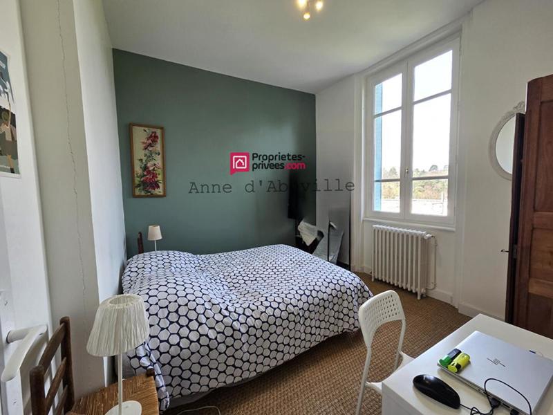 Maison - 169 m² - 8 pièces
