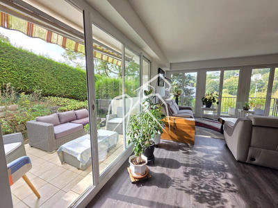 Maison - 220 m² - 7 pièces