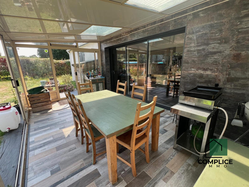 Maison - 161 m² - 8 pièces