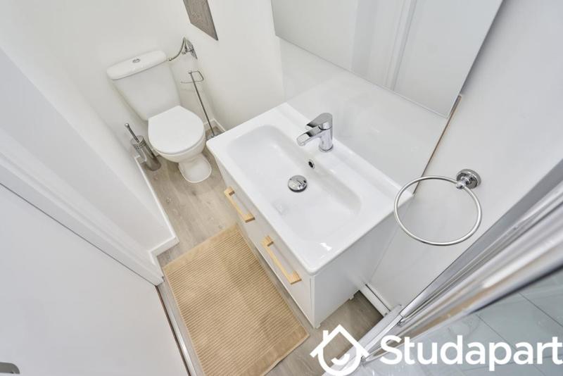 Chambre - 12 m² - 1 pièce