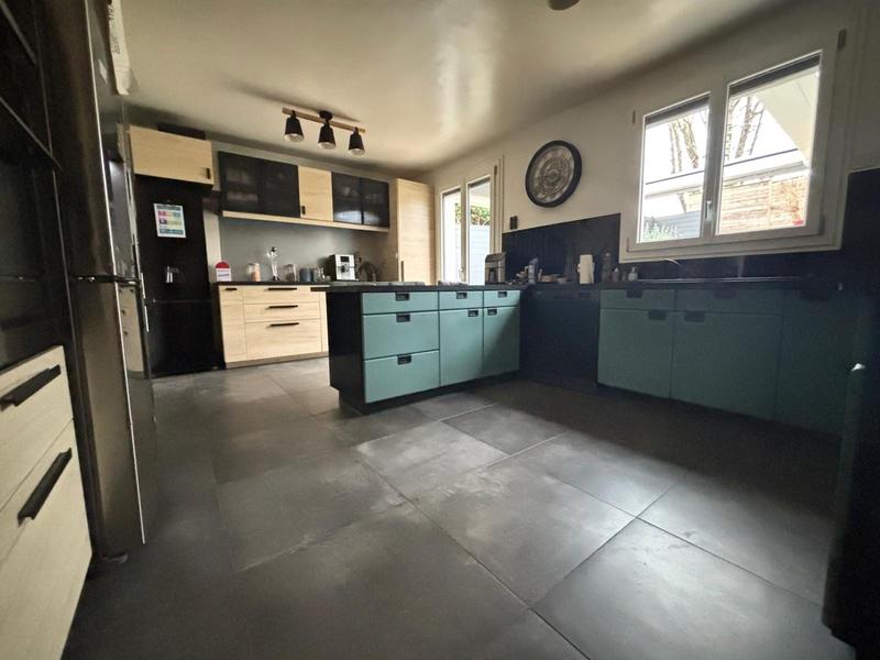 Maison - 163 m² - 7 pièces