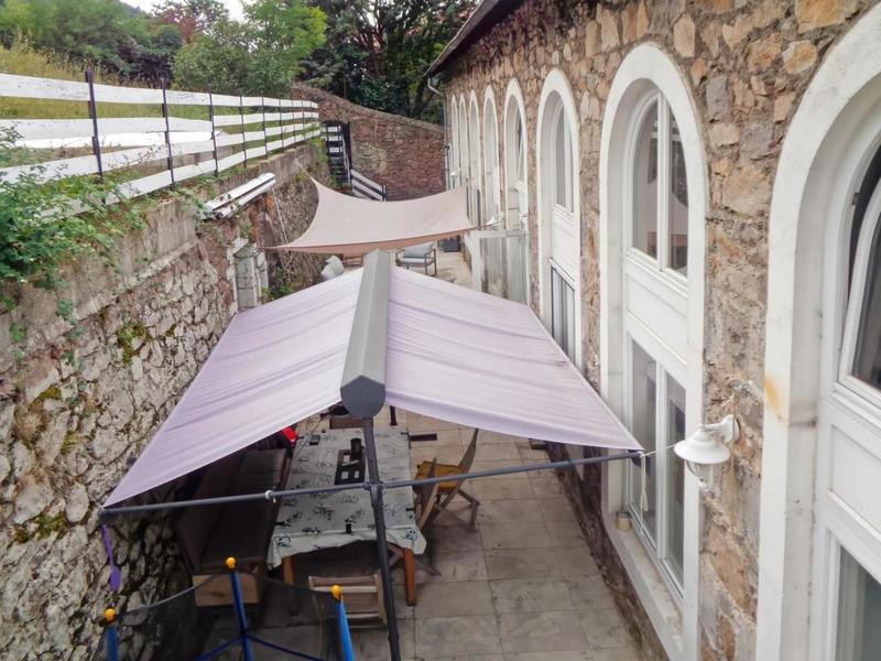 Maison - 400 m² - 15 pièces