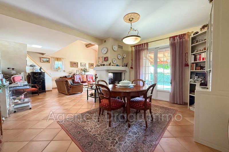 Maison - 117 m² - 5 pièces