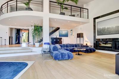 Demeure - 465 m² - 9 pièces