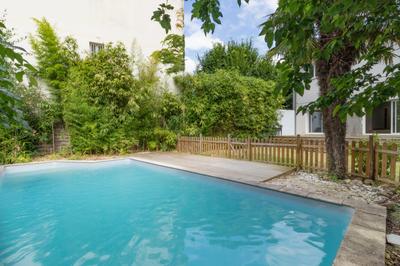 Maison - 200 m² - 8 pièces