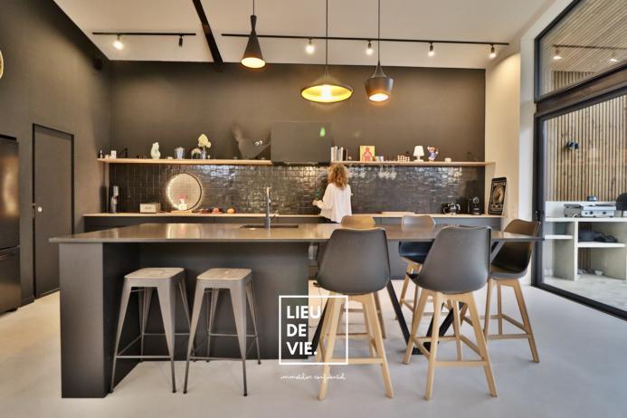 Maison ancienne - 230 m² - 7 pièces