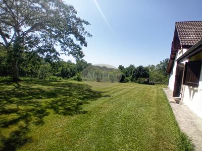 Maison - 138 m² - 5 pièces